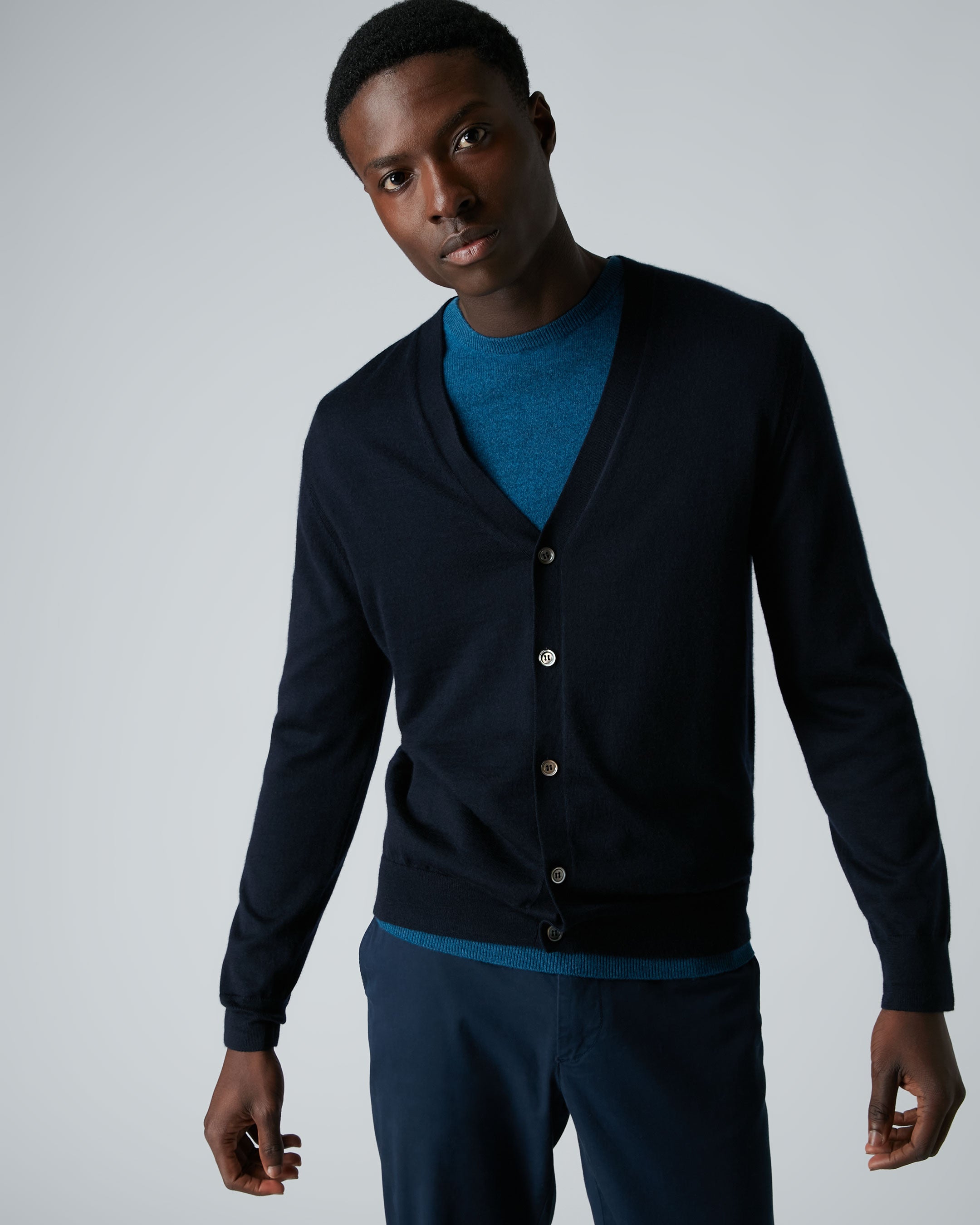 Heren Curzon Fine Gauge Cashmere Cardigan Marineblauw